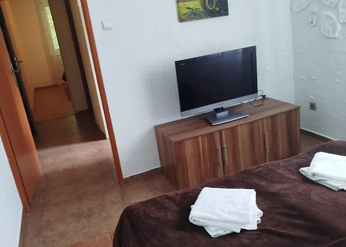 Z Dwiema Sypialniami I Aneksem Kuchennym Karpacz